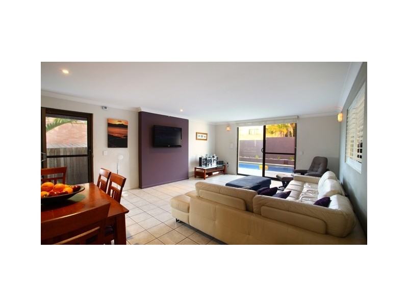 17 Kalinda Avenue, Mooloolaba QLD 4557
