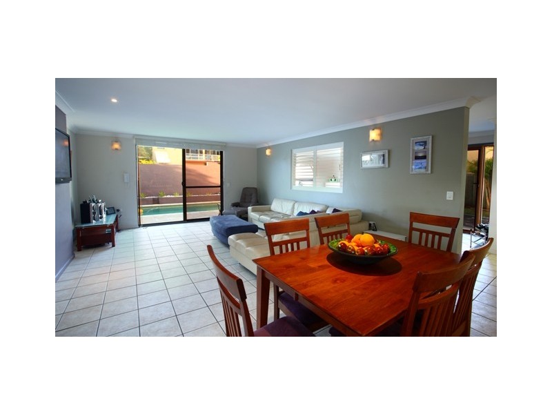 17 Kalinda Avenue, Mooloolaba QLD 4557