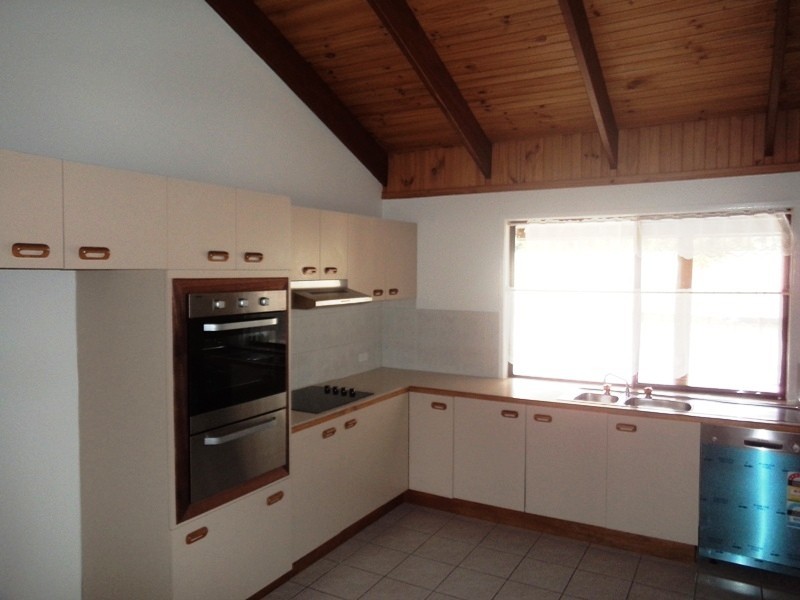 7 Bloodwood Court, Mooloolaba QLD 4557