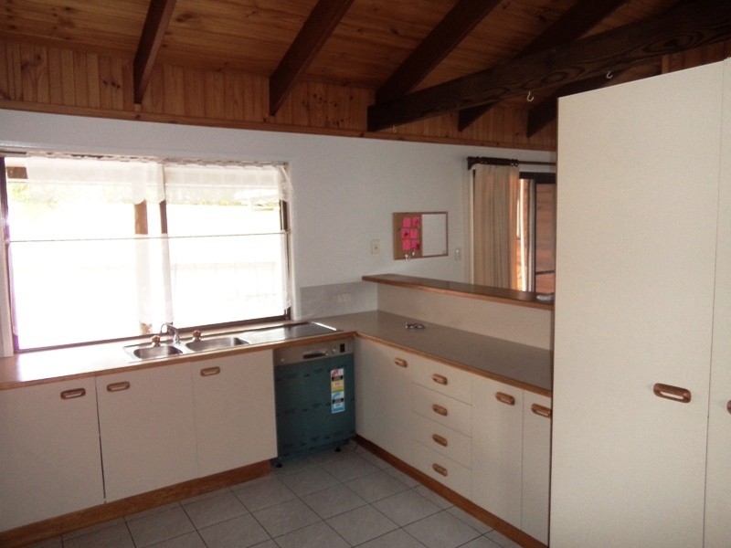 7 Bloodwood Court, Mooloolaba QLD 4557