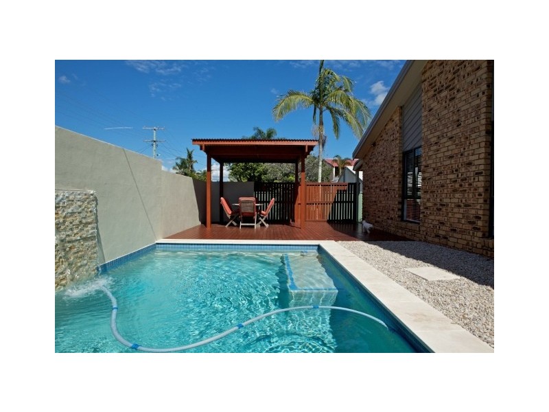40 Lawrence Street, Mooloolaba QLD 4557
