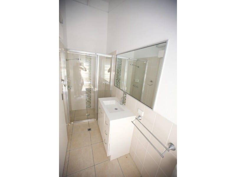 40 Lawrence Street, Mooloolaba QLD 4557