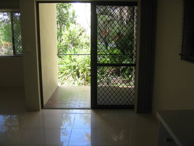 2/77 Buderim Avenue, Mooloolaba QLD 4557