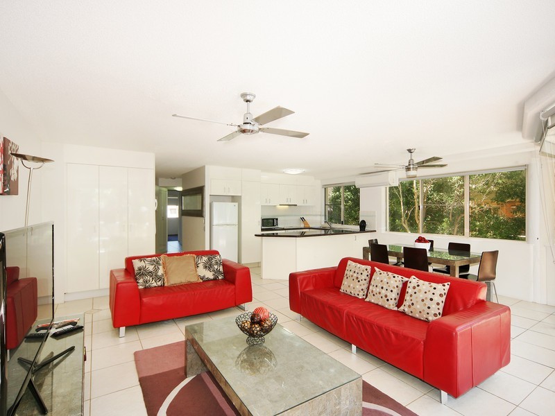 Unit 12 / 70 Parkyn Parade (Beachcomber), Mooloolaba QLD 4557