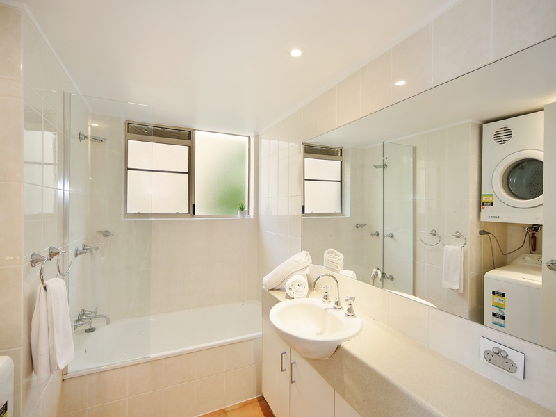 Unit 12 / 70 Parkyn Parade (Beachcomber), Mooloolaba QLD 4557