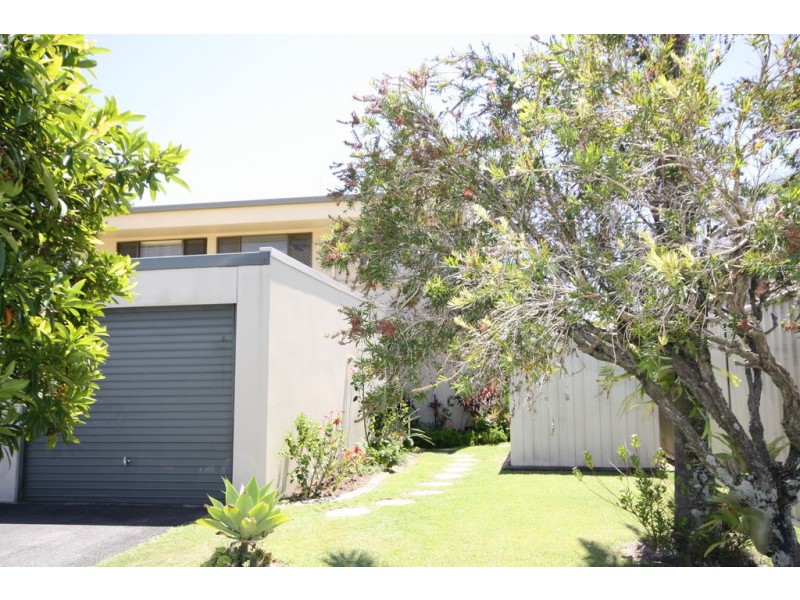 4/6 Akeringa Place “Koorunga”, Mooloolaba QLD 4557