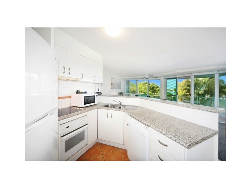 Unit 6 / 42 River Esplanade (Sailport), Mooloolaba QLD 4557