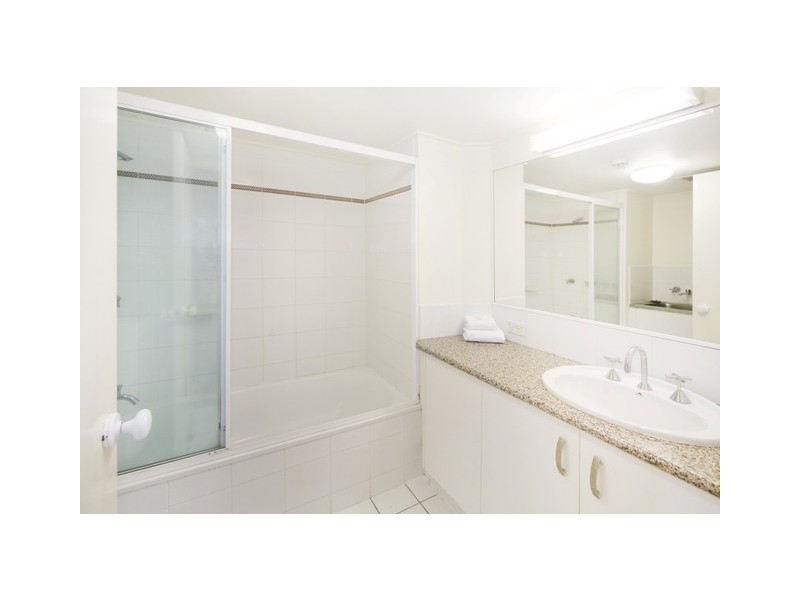 Unit 6 / 42 River Esplanade (Sailport), Mooloolaba QLD 4557