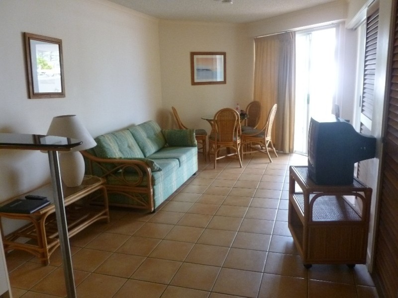 Unit 207 / 180 Alexandra Parade ‘Alexandra Beach Resort’, Alexandra Headland QLD 4572