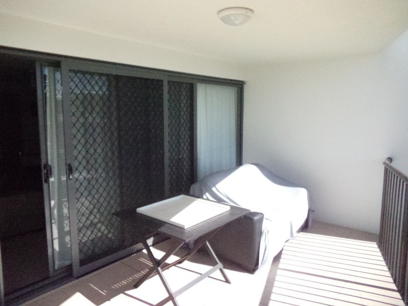 42/10 Grand Parade “Azure”, Parrearra QLD 4575