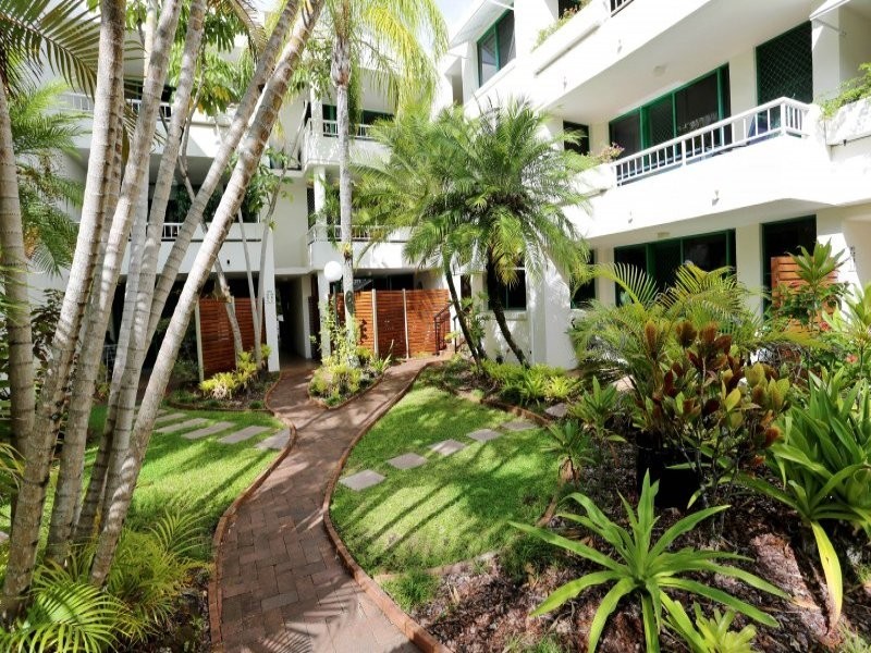 2/7-9 Juan Street “Headland Gardens”, Alexandra Headland QLD 4572