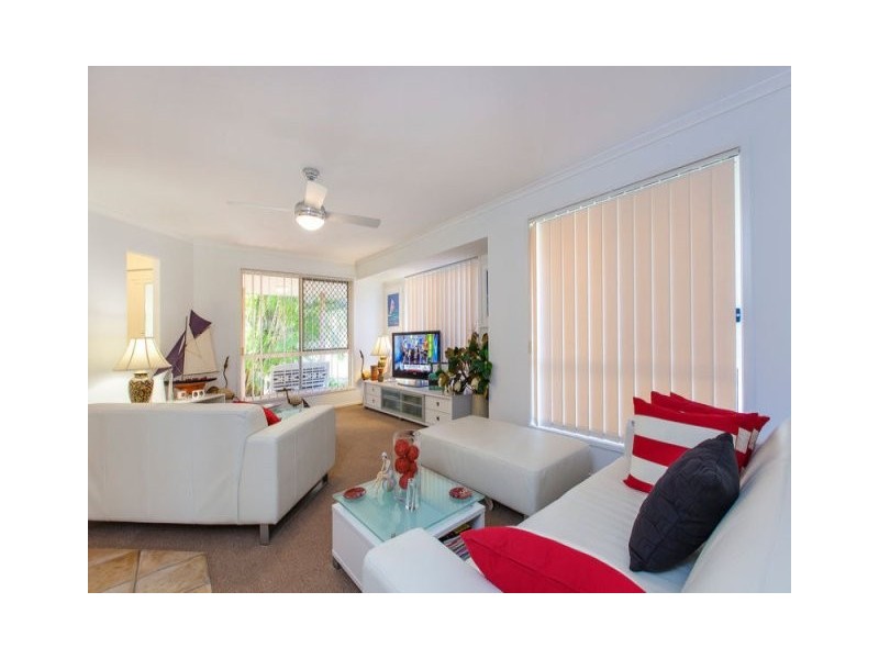 6 Honeymyrtle Court, Mountain Creek QLD 4557