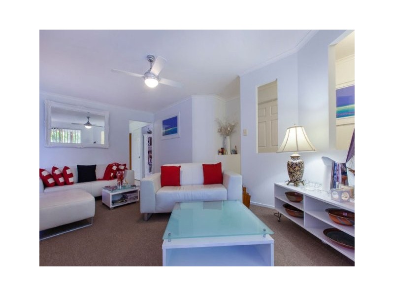 6 Honeymyrtle Court, Mountain Creek QLD 4557