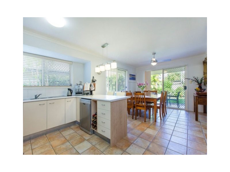 6 Honeymyrtle Court, Mountain Creek QLD 4557