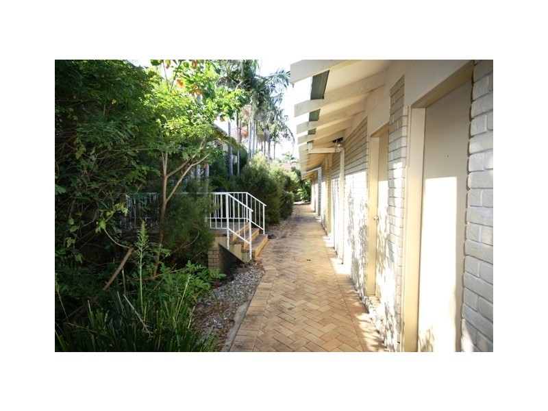 Unit 1 / 25-27 Barooga Crescent (Kim Cove), Mooloolaba QLD 4557