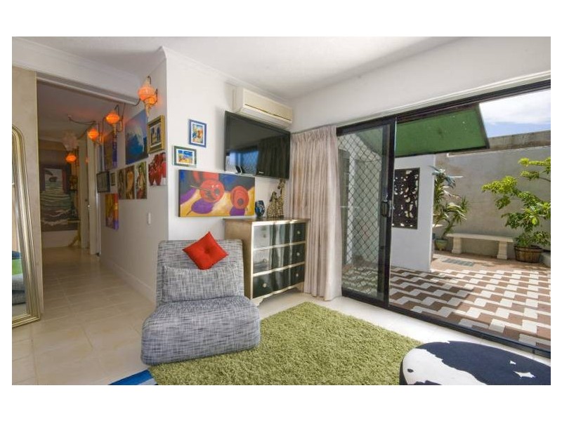 1 / 1 Mandin Street (Costa Del Sol), Alexandra Headland QLD 4572