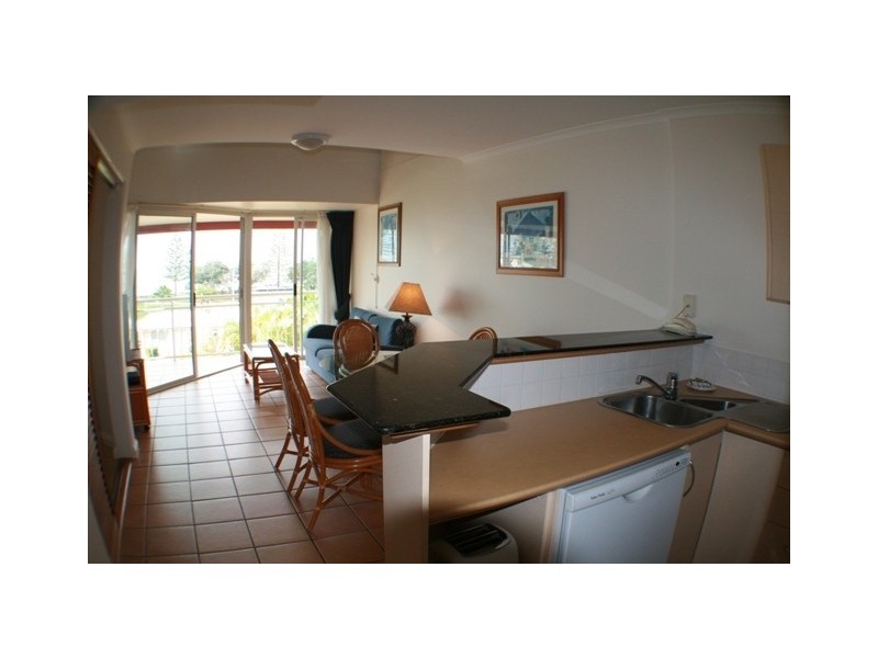 428/180 Alexandra Parade (Alex Beach Resort), Alexandra Headland QLD 4572