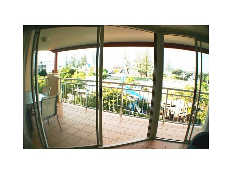 428/180 Alexandra Parade (Alex Beach Resort), Alexandra Headland QLD 4572