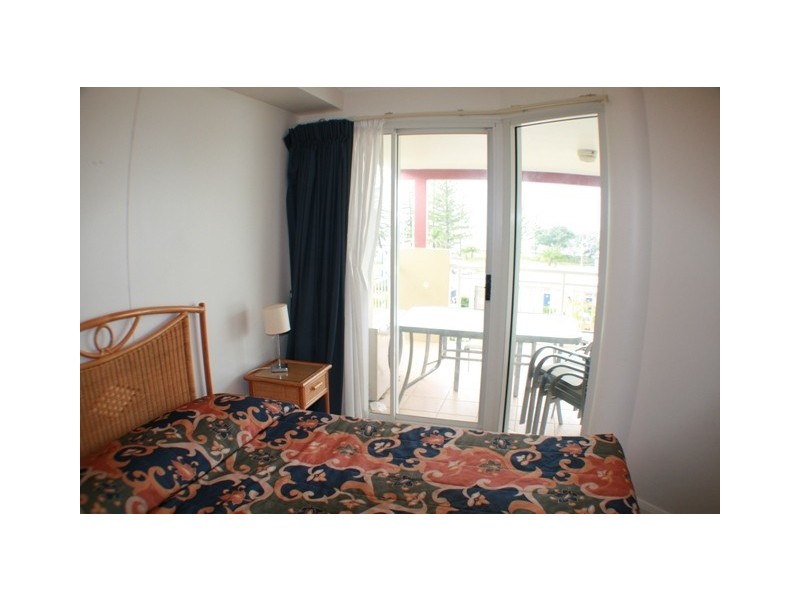 428/180 Alexandra Parade (Alex Beach Resort), Alexandra Headland QLD 4572