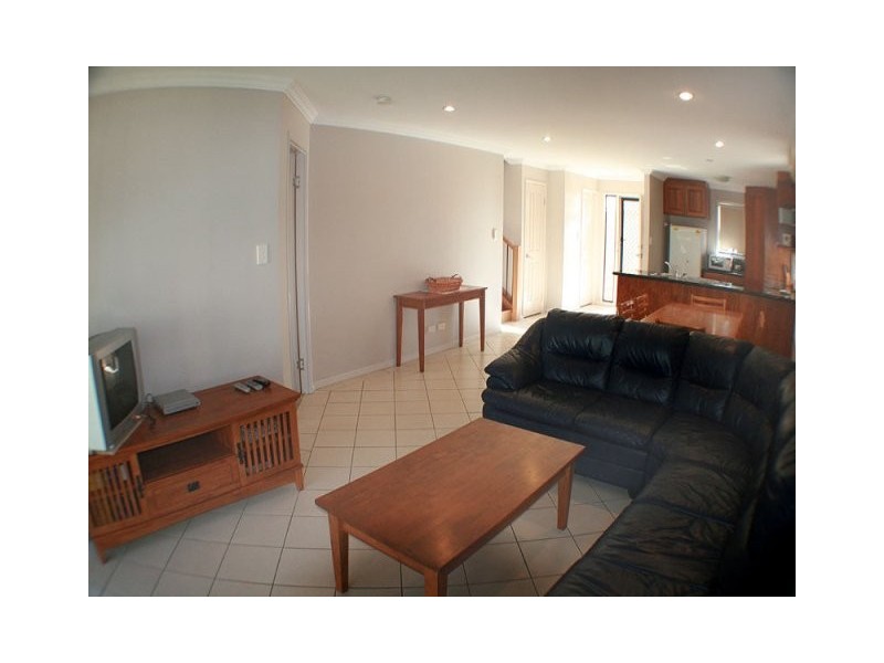 27A Oomoo Street, Buddina QLD 4575