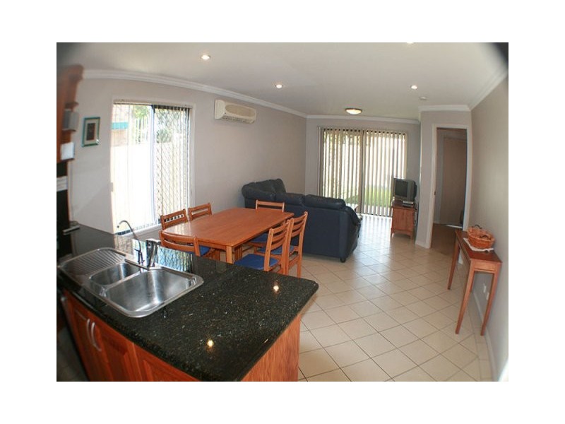 27A Oomoo Street, Buddina QLD 4575