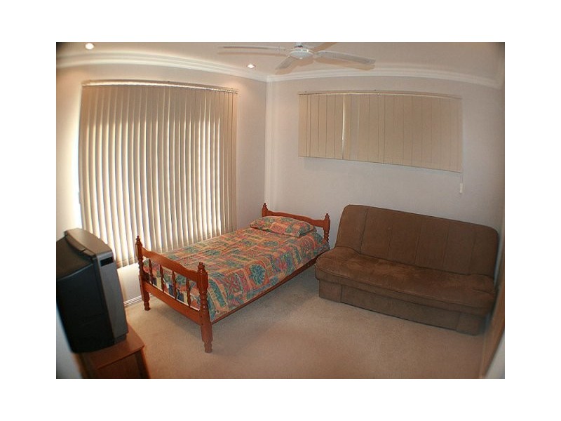 27A Oomoo Street, Buddina QLD 4575