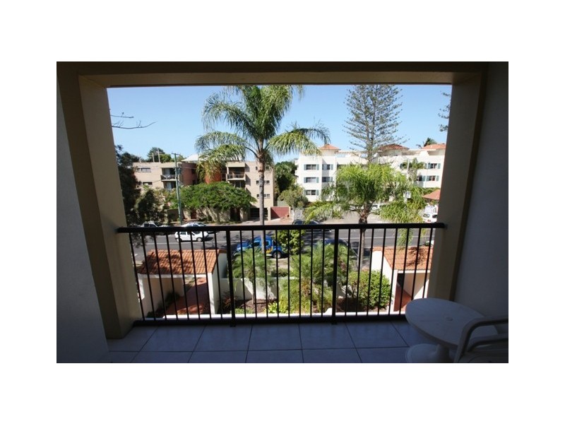 11/95 Parkyn Parade (Beachport), Mooloolaba QLD 4557