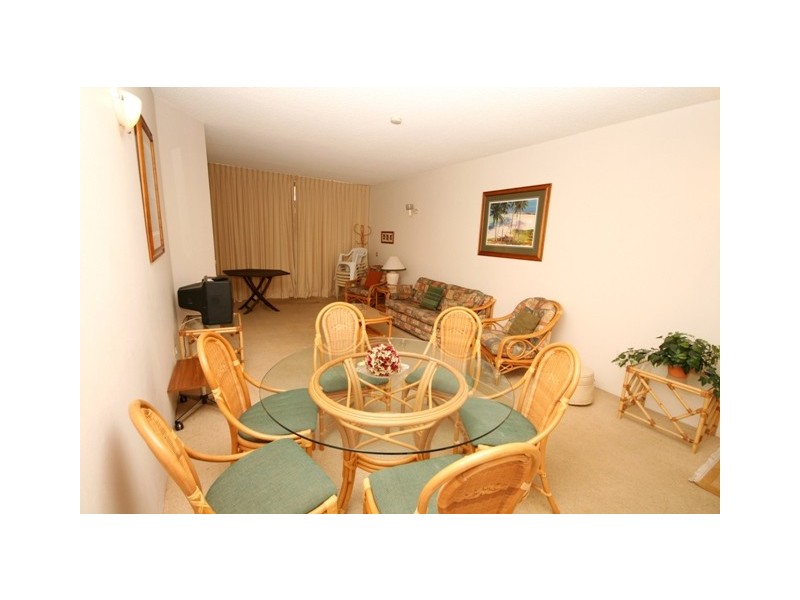 4/10 Boolarong Crescent (Shan Delle), Alexandra Headland QLD 4572