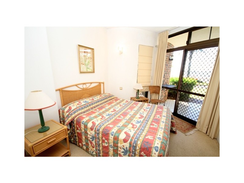 4/10 Boolarong Crescent (Shan Delle), Alexandra Headland QLD 4572