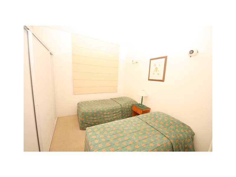 4/10 Boolarong Crescent (Shan Delle), Alexandra Headland QLD 4572