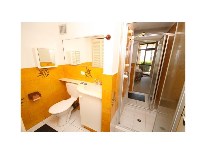 4/10 Boolarong Crescent (Shan Delle), Alexandra Headland QLD 4572