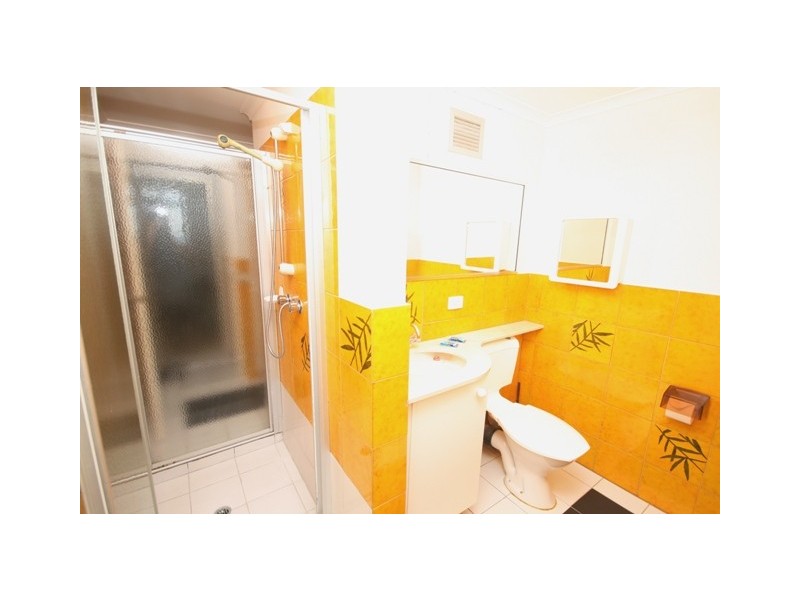 4/10 Boolarong Crescent (Shan Delle), Alexandra Headland QLD 4572