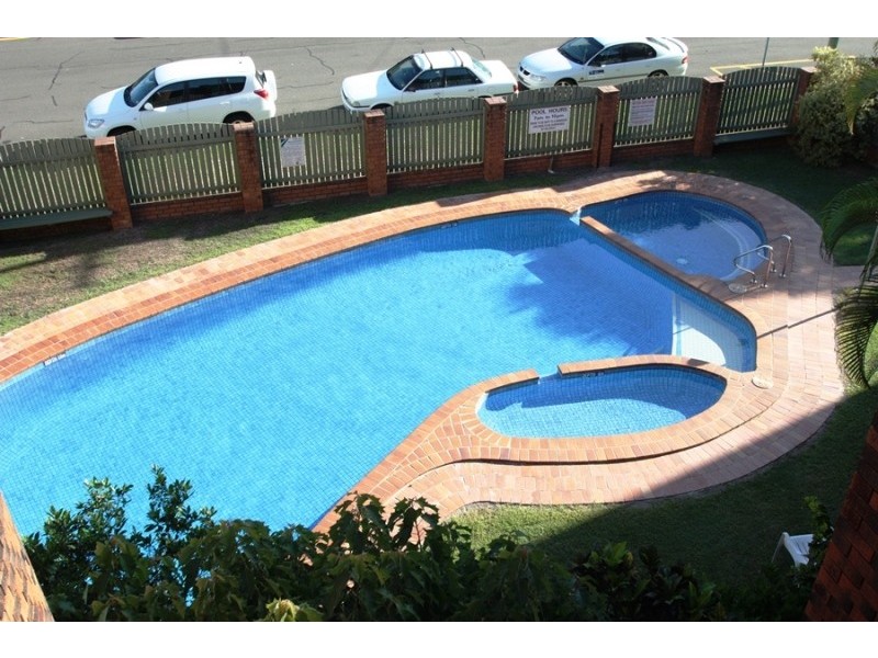 4/10 Boolarong Crescent (Shan Delle), Alexandra Headland QLD 4572