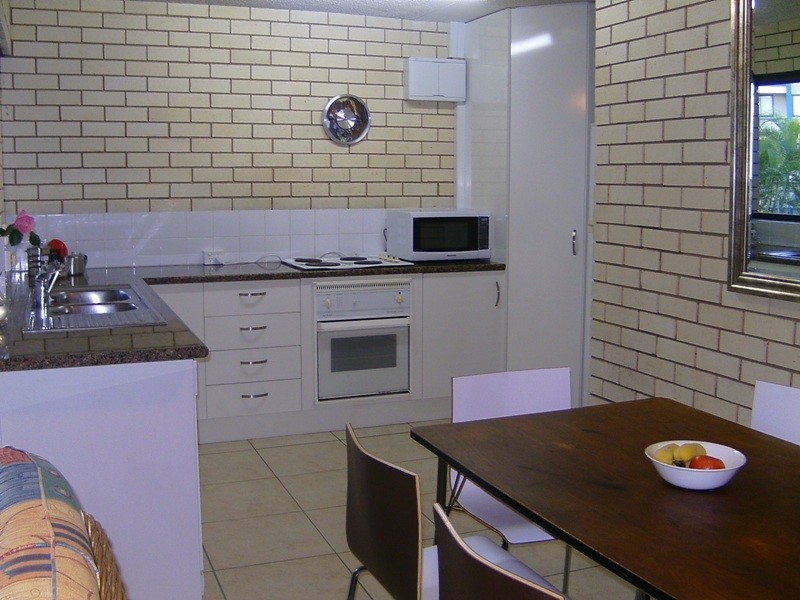 10/115 Alexandra Parade (Surf Chalet), Alexandra Headland QLD 4572