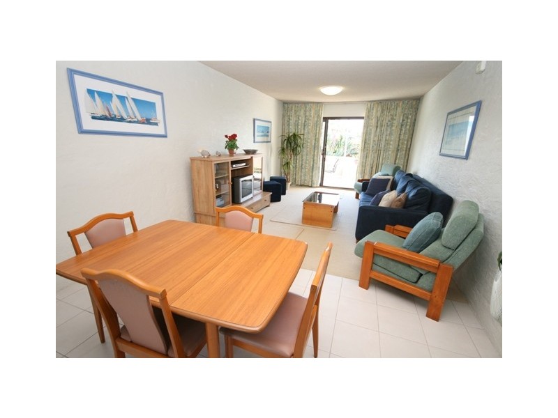 10/14 Mary Street (Warroo), Alexandra Headland QLD 4572