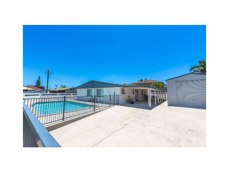 1 Marloo Court, Minyama QLD 4575