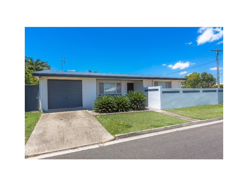 1 Marloo Court, Minyama QLD 4575