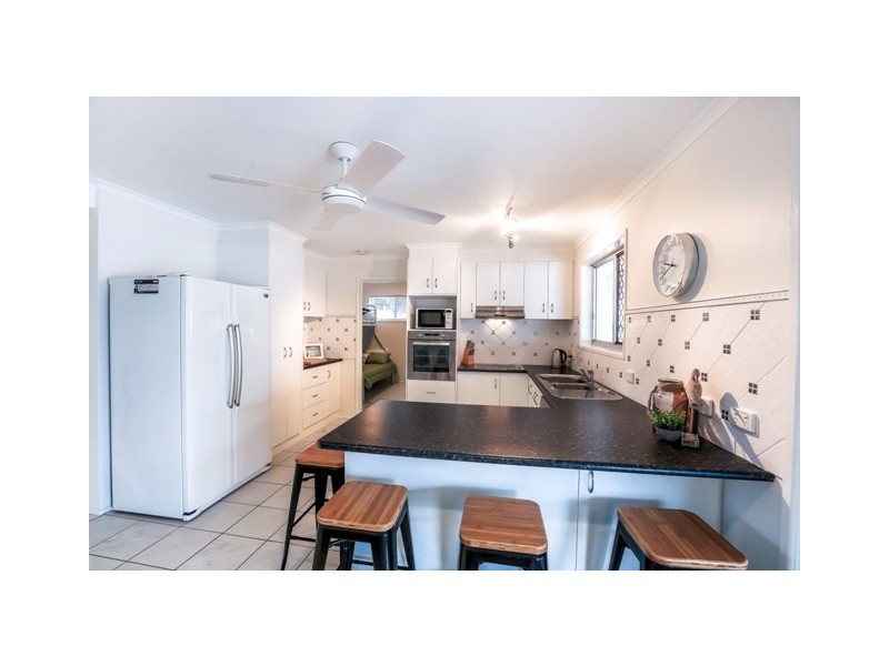1 Marloo Court, Minyama QLD 4575