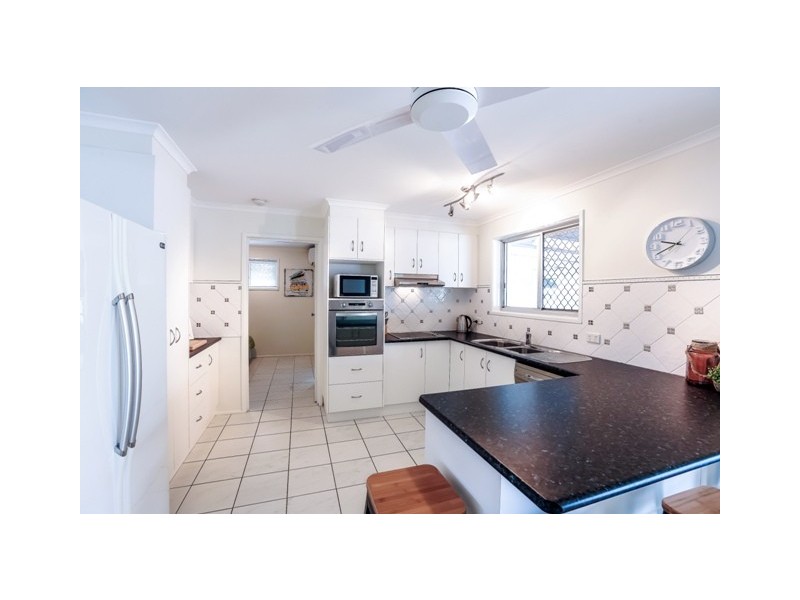 1 Marloo Court, Minyama QLD 4575