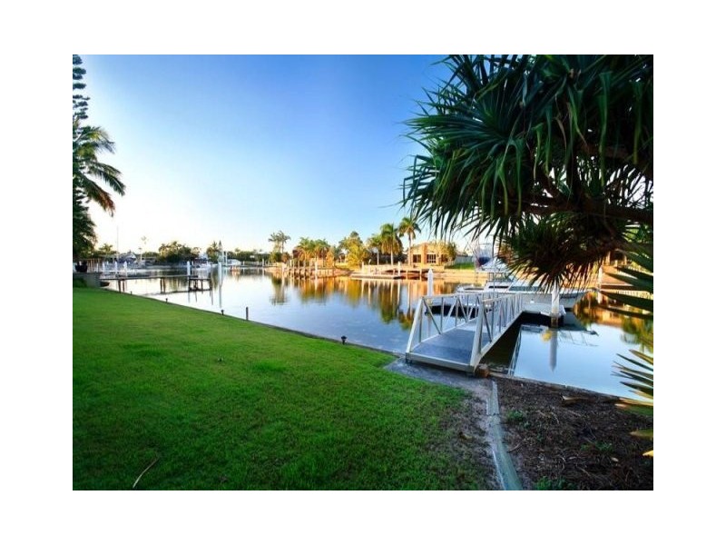 1 Waringa Court, Minyama QLD 4575