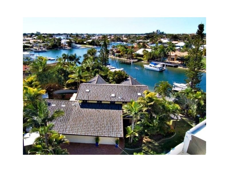 1 Waringa Court, Minyama QLD 4575