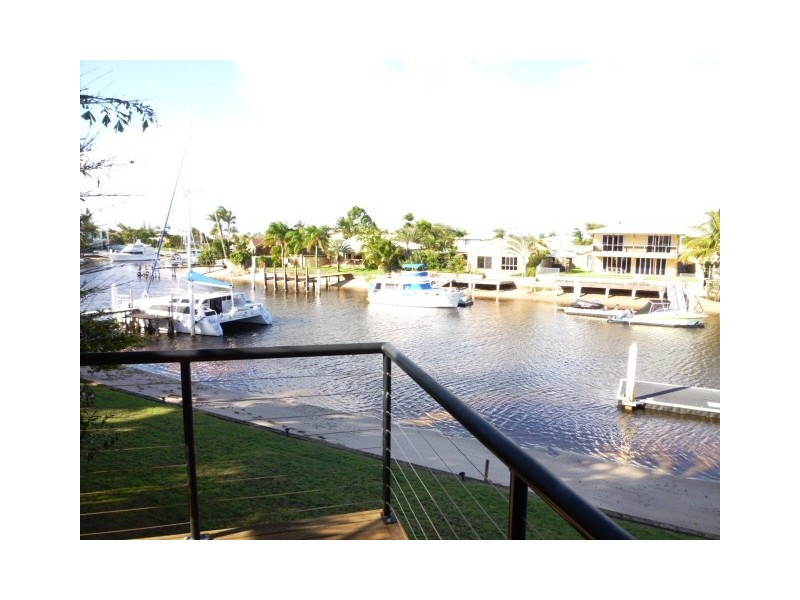 1 Waringa Court, Minyama QLD 4575