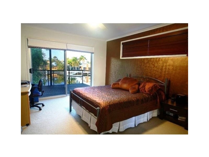1 Waringa Court, Minyama QLD 4575