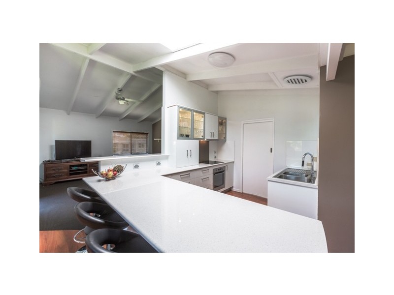 1 Ulaka Court, Mooloolaba QLD 4557