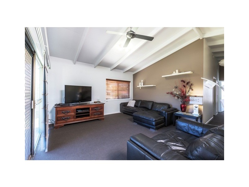 1 Ulaka Court, Mooloolaba QLD 4557