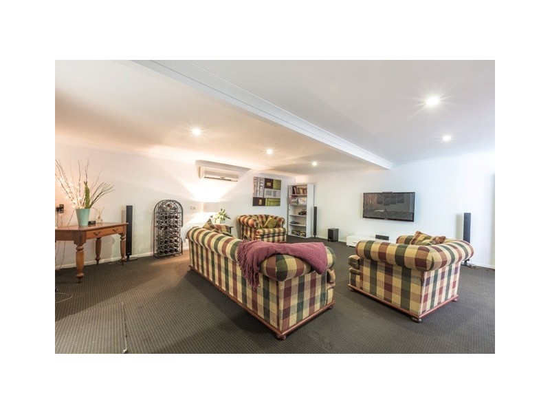 1 Ulaka Court, Mooloolaba QLD 4557