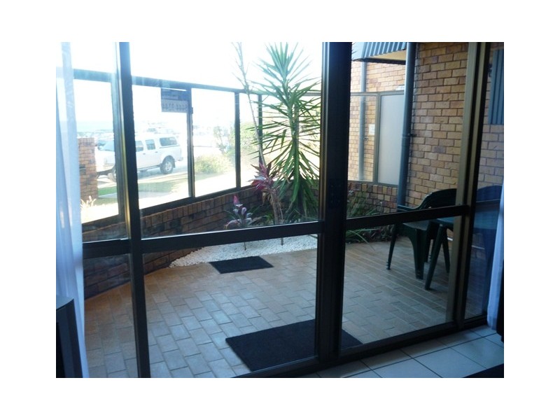 1/50 Parkyn Parade (Jedda), Mooloolaba QLD 4557