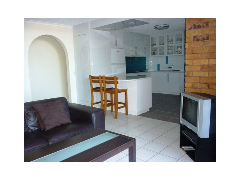 1/50 Parkyn Parade (Jedda), Mooloolaba QLD 4557