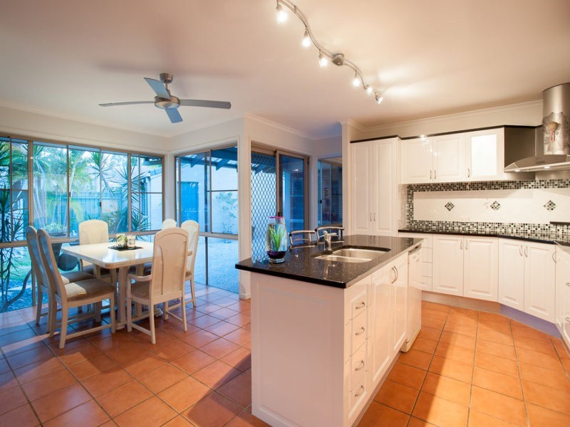 5 Mara Close, Mountain Creek QLD 4557