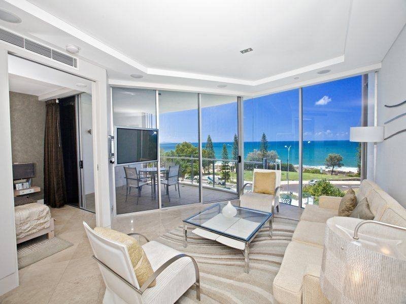 304/101-105 Mooloolaba Esplanade (Oceans), Mooloolaba QLD 4557